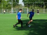 Laatste training S.K.N.W.K. JO11-1JM van seizoen 2022-2023 (partijtje tegen de ouders) (104/221)